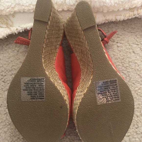 Coral Wedges - Picture 5 of 5